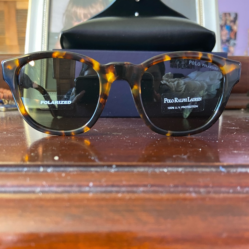 BRAND NEW Ralph Lauren polarized sunglasses